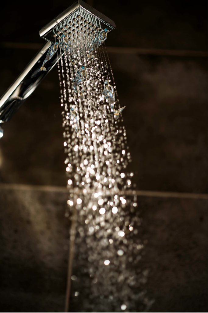 EAU SAINE BONNE POUR LA PEAU